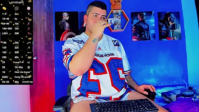 Snapshot of Thomas_chubbyxhot chatting on November 2025 03:30:01 AM Thomas chubbyxhot online show from November 2025 03:30:01 AM