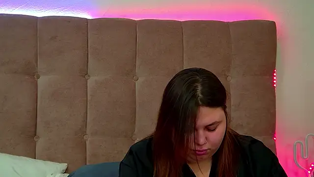 LillianKim online show from October 2025 06:40:02 PM