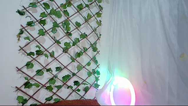 Snapshot of -Camila_ chatting on October 2025 02:29:01 PM -Camila online show from October 2025 02:29:01 PM