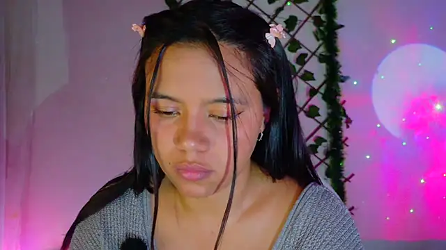 -Camila  online show from May 2026 02:14:01 PM