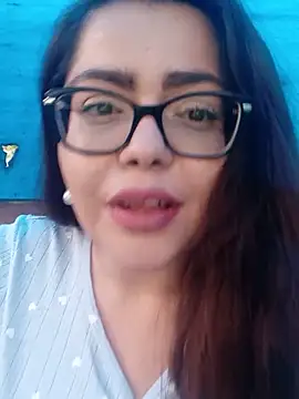 AriaRussell online show from June 2026 05:41:01 PM