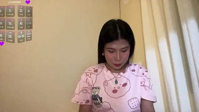 Anna Leah online show from October 2025 04:11:01 PM