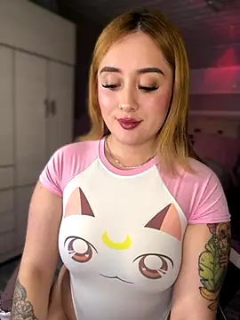 Sam Thompsoon  online show from October 2025 02:11:02 AM