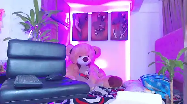 Hotgiirl 1 online show from February 2025 06:35:01 PM