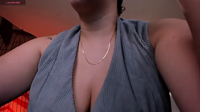 Snapshot of MartinnaBonnet chatting on March 2025 10:25:02 AM MartinnaBonnet online show from March 2025 10:25:02 AM