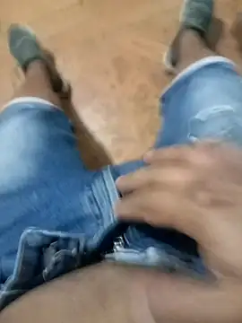 Snapshot of Vulckano43 chatting on March 2025 08:07:02 PM Vulckano43 online show from March 2025 08:07:02 PM