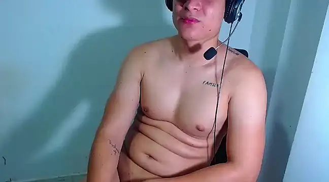 PhoenixGnz online show from March 2025 10:33:02 AM
