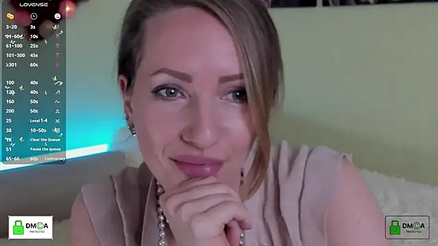 Snapshot of Queenymel chatting on March 2025 05:04:01 PM Queenymel online show from March 2025 05:04:01 PM