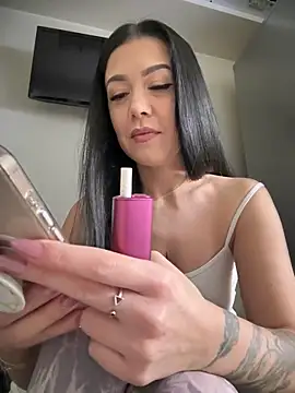 denise k online show from December 2024 12:38:02 PM