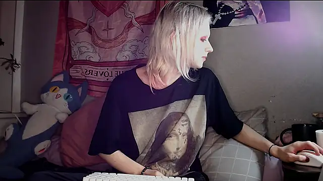 Alien Bella online show from February 2026 12:34:02 AM