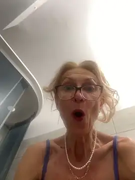 adella13 online show from December 2024 10:52:01 AM