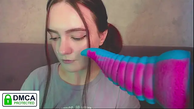 Snapshot of Alyssa___Scarlet chatting on December 2024 04:51:02 AM Alyssa Scarlet online show from December 2024 04:51:02 AM