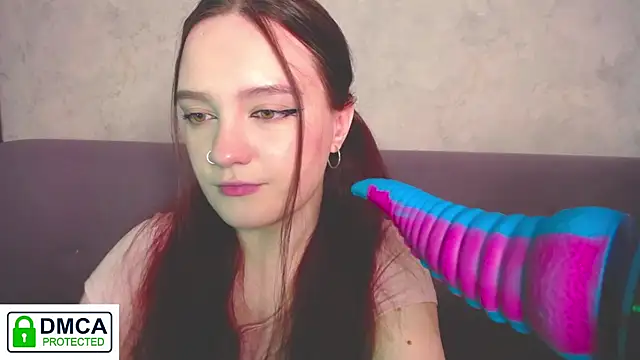 Snapshot of Alyssa___Scarlet chatting on December 2025 09:24:01 AM Alyssa Scarlet online show from December 2025 09:24:01 AM