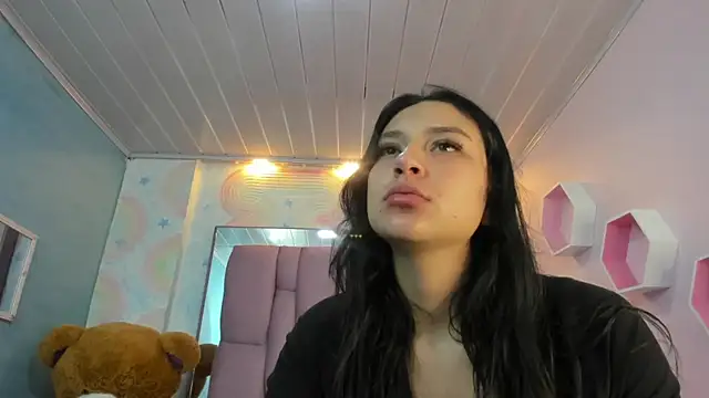 dayra angels online show from March 2025 09:03:02 PM