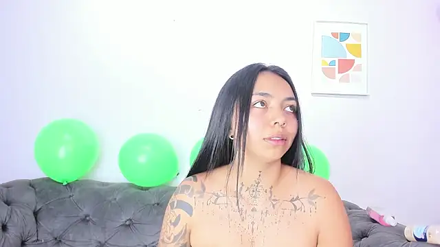 miss soffi  online show from March 2026 12:19:01 PM