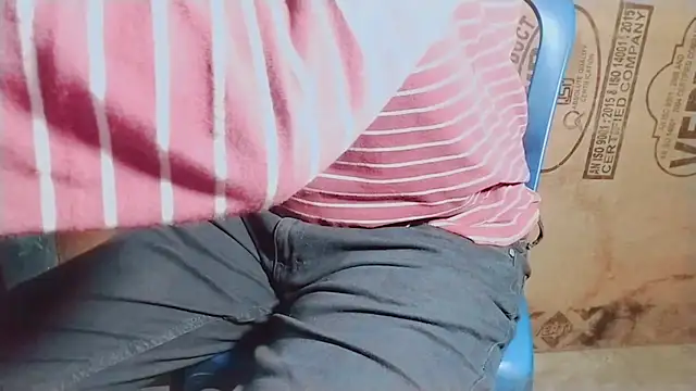 Snapshot of vampynik chatting on September 2025 09:32:02 AM vampynik online show from September 2025 09:32:02 AM