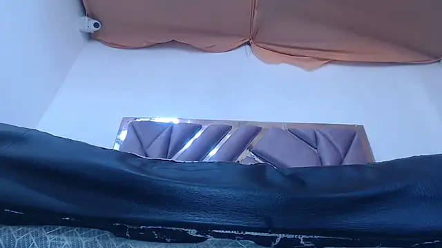 Snapshot of morenahott1 chatting on January 2025 02:56:02 PM morenahott1 online show from January 2025 02:56:02 PM