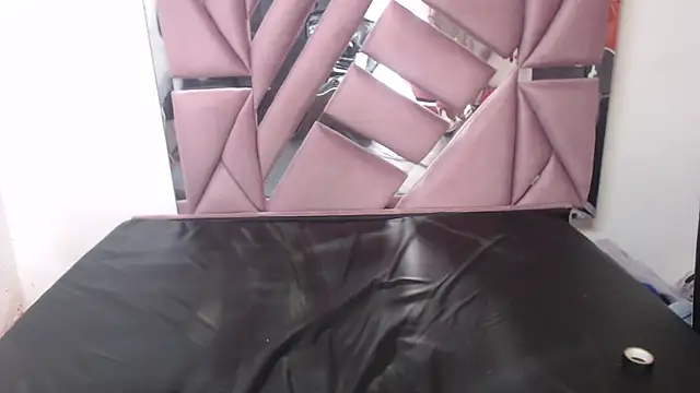 Snapshot of morenahott1 chatting on October 2025 11:55:02 AM morenahott1 online show from October 2025 11:55:02 AM