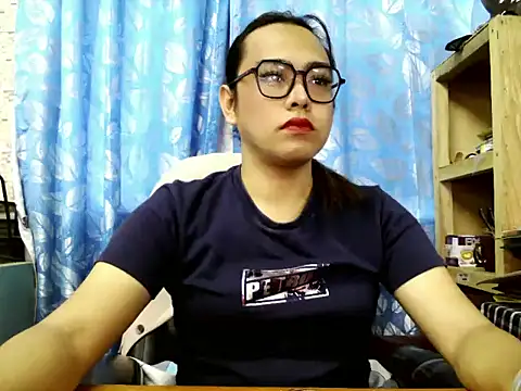 Snapshot of Your_PrettyGirlxxx chatting on June 2026 05:39:01 AM Your PrettyGirlxxx online show from June 2026 05:39:01 AM