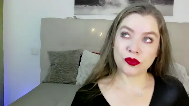 PetersEmily online show from December 2024 09:37:01 PM