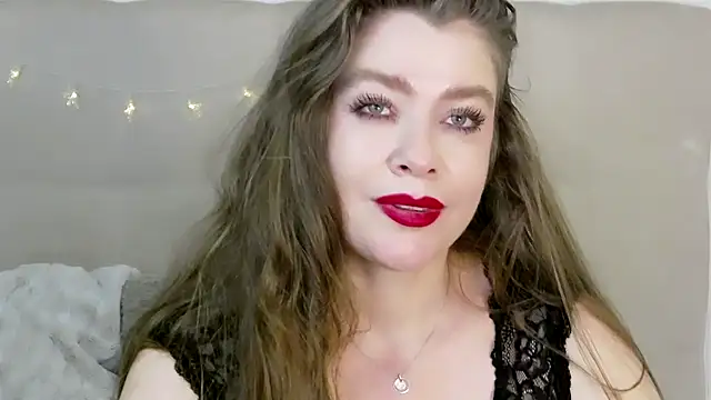 PetersEmily online show from January 2025 12:12:01 AM