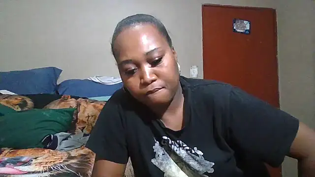 EbonySeductressx online show from October 2025 05:47:02 PM