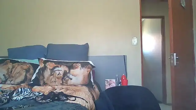 Snapshot of EbonySeductressx chatting on October 2025 10:11:02 AM EbonySeductressx online show from October 2025 10:11:02 AM