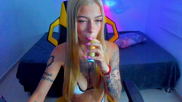 Snapshot of barbiee_05 chatting on March 2026 12:13:02 AM barbiee 05 online show from March 2026 12:13:02 AM