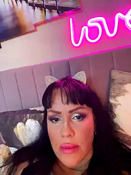 Snapshot of Lolaley2 chatting on November 2025 09:20:02 AM Lolaley2 online show from November 2025 09:20:02 AM