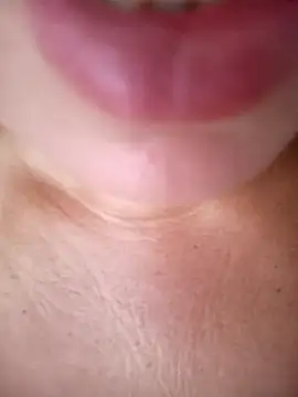 Snapshot of CASADASIGILO2 chatting on October 2025 10:04:01 AM CASADASIGILO2 online show from October 2025 10:04:01 AM