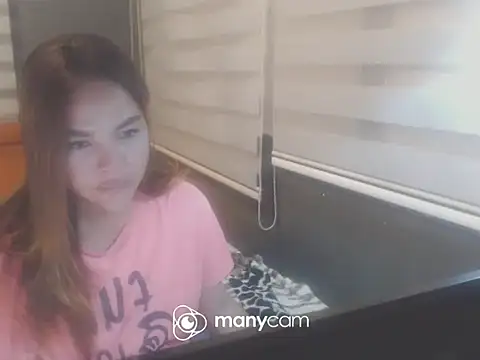 Snapshot of HARDFUCKING_MISTRESS chatting on December 2025 10:37:02 PM HARDFUCKING MISTRESS online show from December 2025 10:37:02 PM