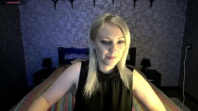 annagreeneyess online show from April 2026 12:29:02 PM