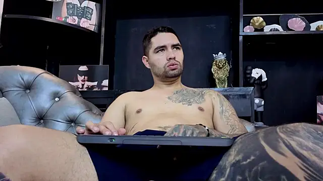 Snapshot of matteosantos chatting on October 2025 11:38:01 AM matteosantos online show from October 2025 11:38:01 AM