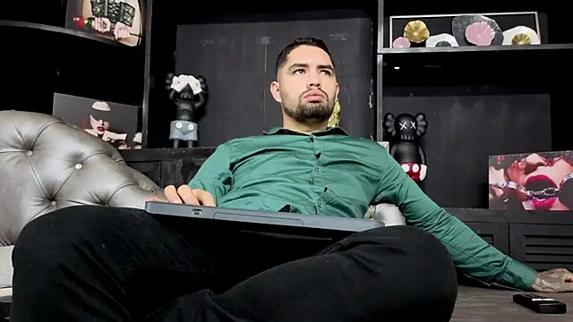 Snapshot of matteosantos chatting on November 2025 11:30:01 AM matteosantos online show from November 2025 11:30:01 AM