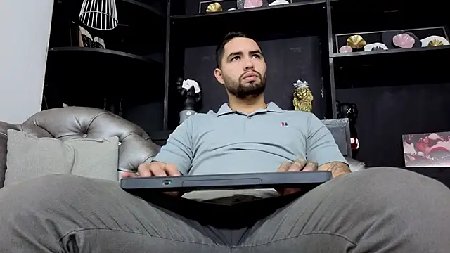 Snapshot of matteosantos chatting on December 2025 12:10:01 PM matteosantos online show from December 2025 12:10:01 PM