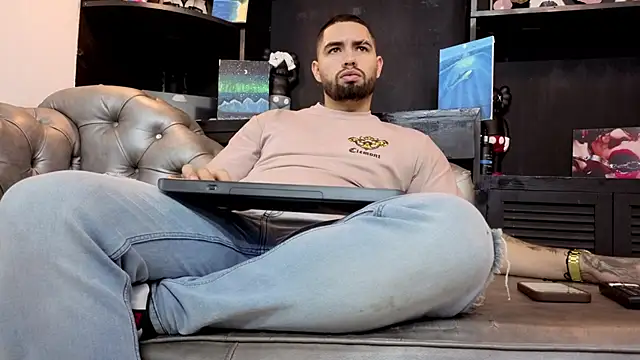 matteosantos online show from March 2026 11:54:02 AM