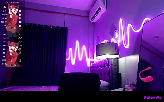 Snapshot of DivaMooree chatting on October 2025 02:32:01 AM DivaMooree online show from October 2025 02:32:01 AM