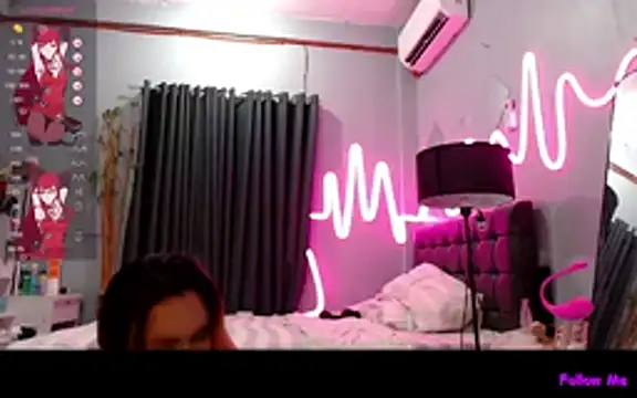 Snapshot of DivaMooree chatting on November 2025 02:02:01 PM DivaMooree online show from November 2025 02:02:01 PM