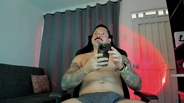 Pierre Vidal online show from November 2025 08:41:02 PM