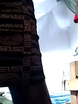 Snapshot of shape30 chatting on December 2024 08:00:02 AM shape30 online show from December 2024 08:00:02 AM