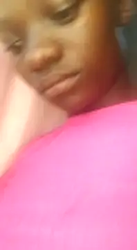 Snapshot of shape30 chatting on January 2025 07:32:02 AM shape30 online show from January 2025 07:32:02 AM