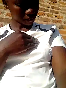 Snapshot of shape30 chatting on January 2025 05:00:01 AM shape30 online show from January 2025 05:00:01 AM