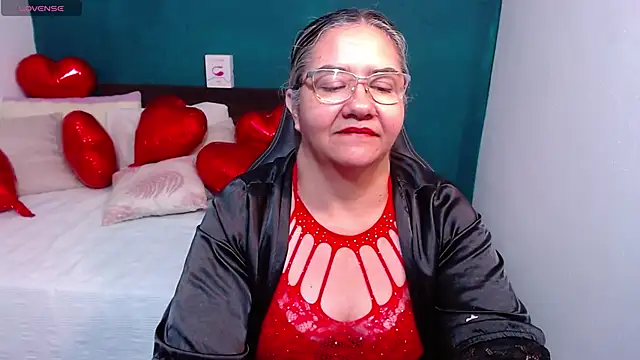 scaelettdubois online show from February 2025 03:42:01 AM