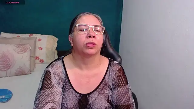 scaelettdubois online show from April 2026 01:53:01 AM