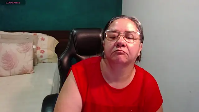 Snapshot of scaelettdubois chatting on July 2026 07:58:02 AM scaelettdubois online show from July 2026 07:58:02 AM