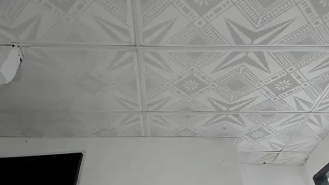 mely j1 online show from April 2026 09:35:01 PM