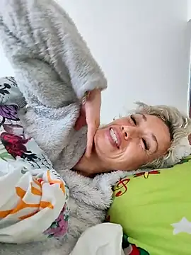 Snapshot of sexymarilyncolombia chatting on February 2025 06:32:02 PM sexymarilyncolombia online show from February 2025 06:32:02 PM