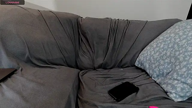 Snapshot of EmoDream1998 chatting on November 2025 10:54:01 PM EmoDream1998 online show from November 2025 10:54:01 PM