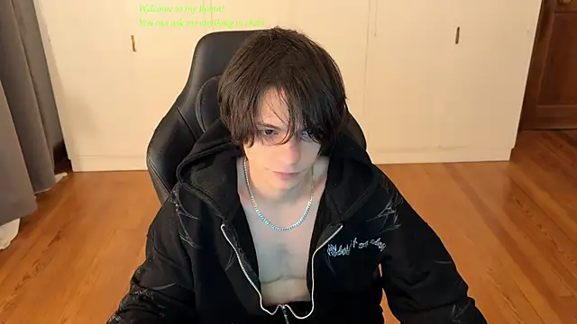 Snapshot of SasukeUhchiaa chatting on July 2026 12:48:02 PM SasukeUhchiaa online show from July 2026 12:48:02 PM