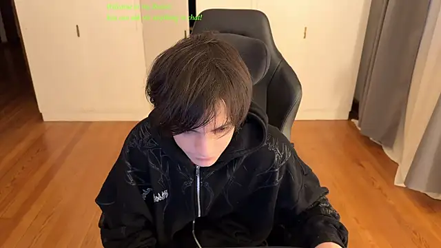 Snapshot of SasukeUhchiaa chatting on July 2026 09:14:02 PM SasukeUhchiaa online show from July 2026 09:14:02 PM